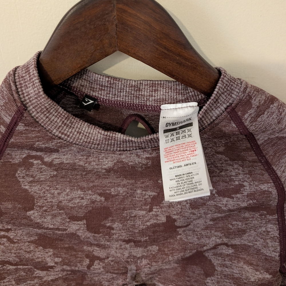 Gymshark S Camo Adapt Seamless Long Sleeve Crop Top Berry - Picture 2 of 8